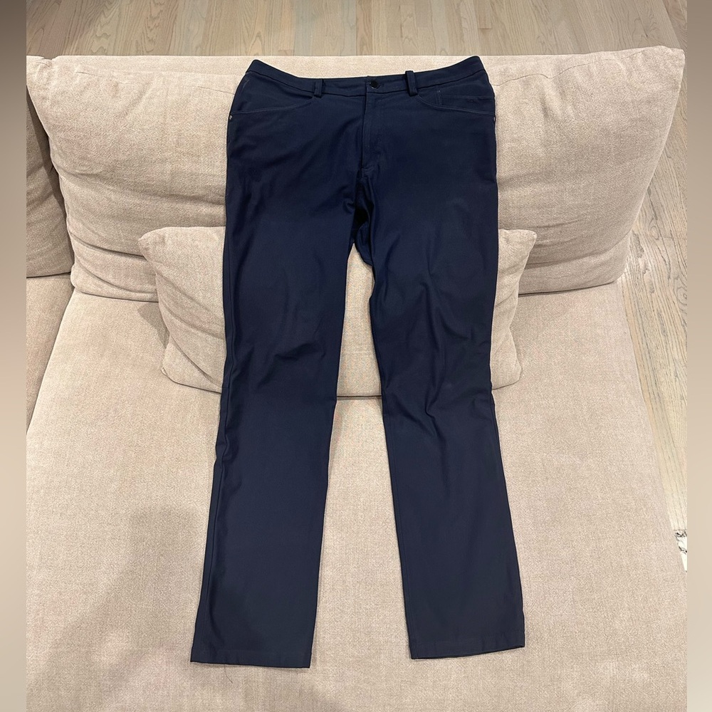 Lululemon ABC Pant Classic Men’s Size 32 Navy Blue